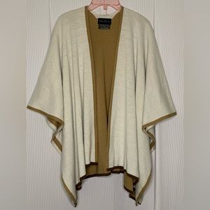 Fraas Shrug / Wrap Neutral Cream / Tan / Brown Reversible O/S